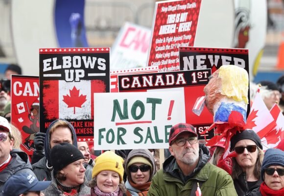 US, Canada Still See Sticking Points Before Deadline for 50% Tariffs