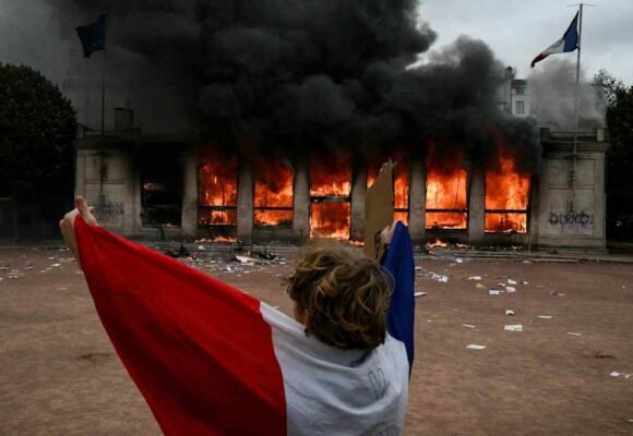 France’s riots expose the impotence of its political class